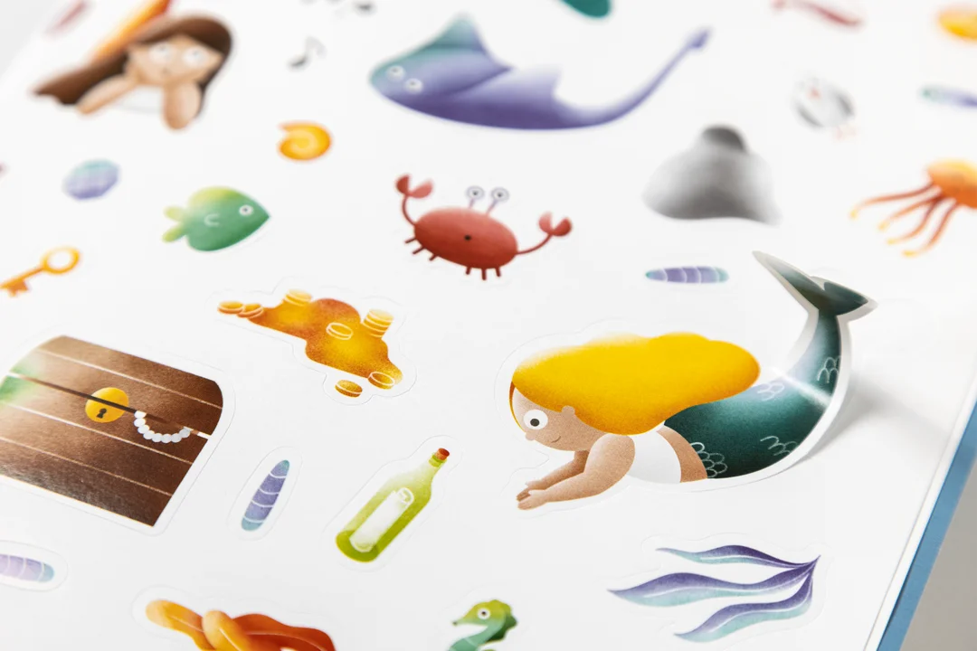 Livro atividades Autocolantes Sereias