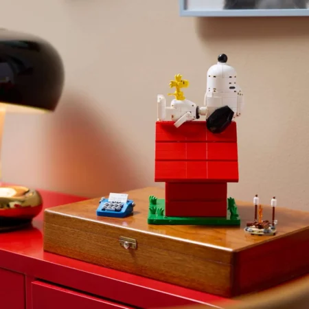 Lego 21368 Ideas Peanuts Casota do Snoopy